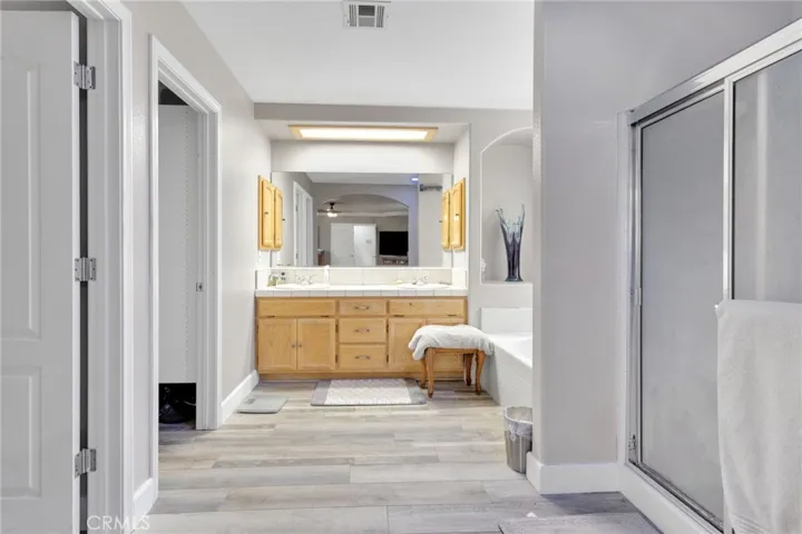 18575 Atlantic Street, Hesperia, California 92345