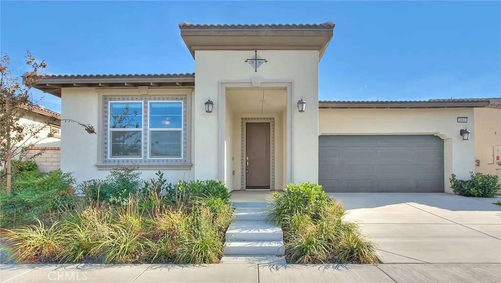 4068 E Amigos Privado, Ontario, California 91761 home-pic-0