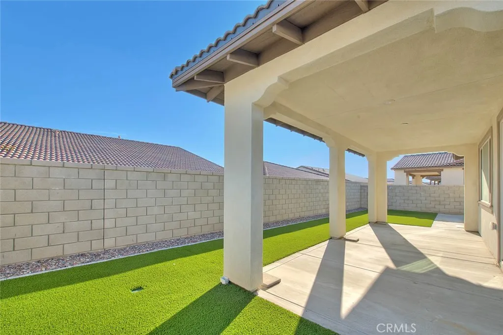 4068 E Amigos Privado, Ontario, California 91761 home-pic-33