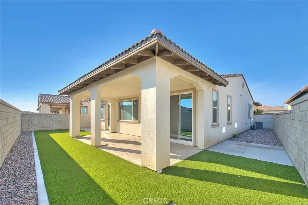 4068 E Amigos Privado, Ontario, California 91761 home-pic-32