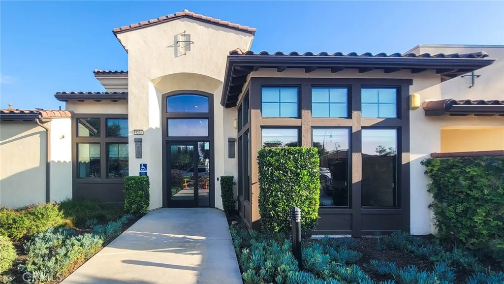 4068 E Amigos Privado, Ontario, California 91761 home-pic-37