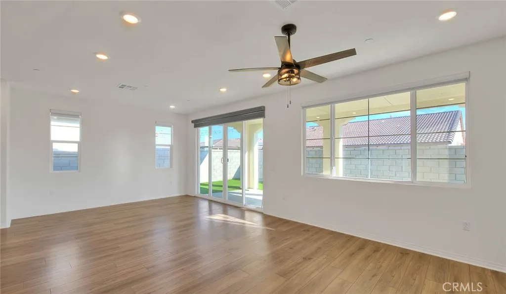 4068 E Amigos Privado, Ontario, California 91761 home-pic-13