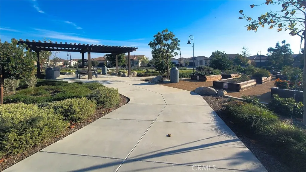 4068 E Amigos Privado, Ontario, California 91761 home-pic-41