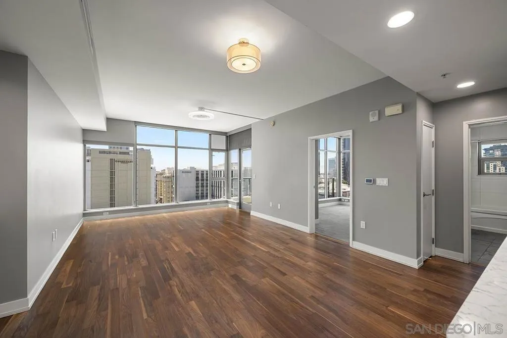 575 6th Avenue 1008, San Diego, California 92101 home-pic-4