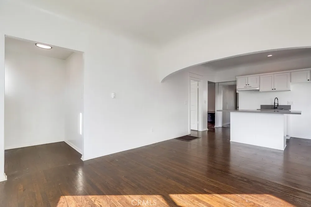 1291 E 40th, Los Angeles, California 90011 home-pic-7