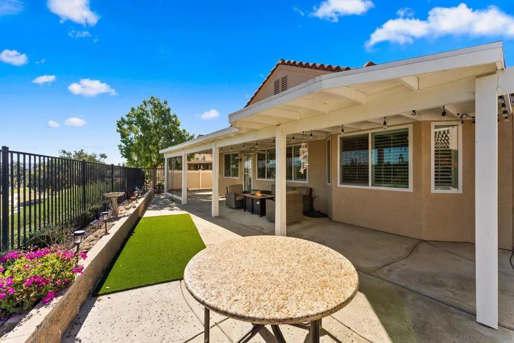 40222 Colony Dr, Murrieta, California 92562 home-pic-27