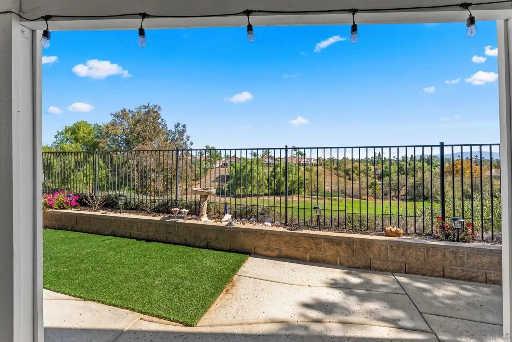 40222 Colony Dr, Murrieta, California 92562 home-pic-26