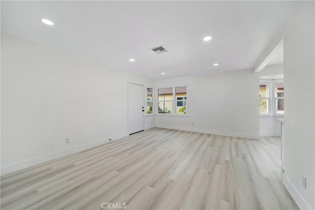779 E Columbia, Pomona, California 91767 home-pic-24