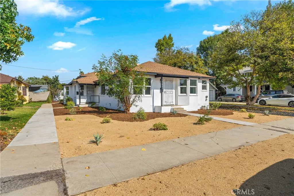 779 E Columbia, Pomona, California 91767 home-pic-1