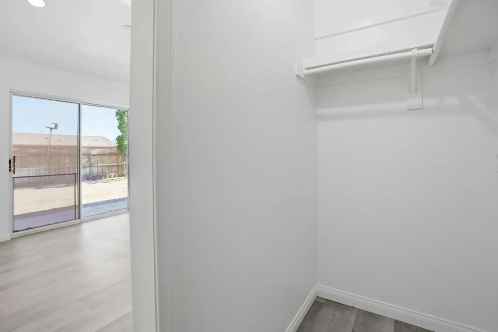 2352 Shore Isle Avenue, Thermal, California 92274 home-pic-26