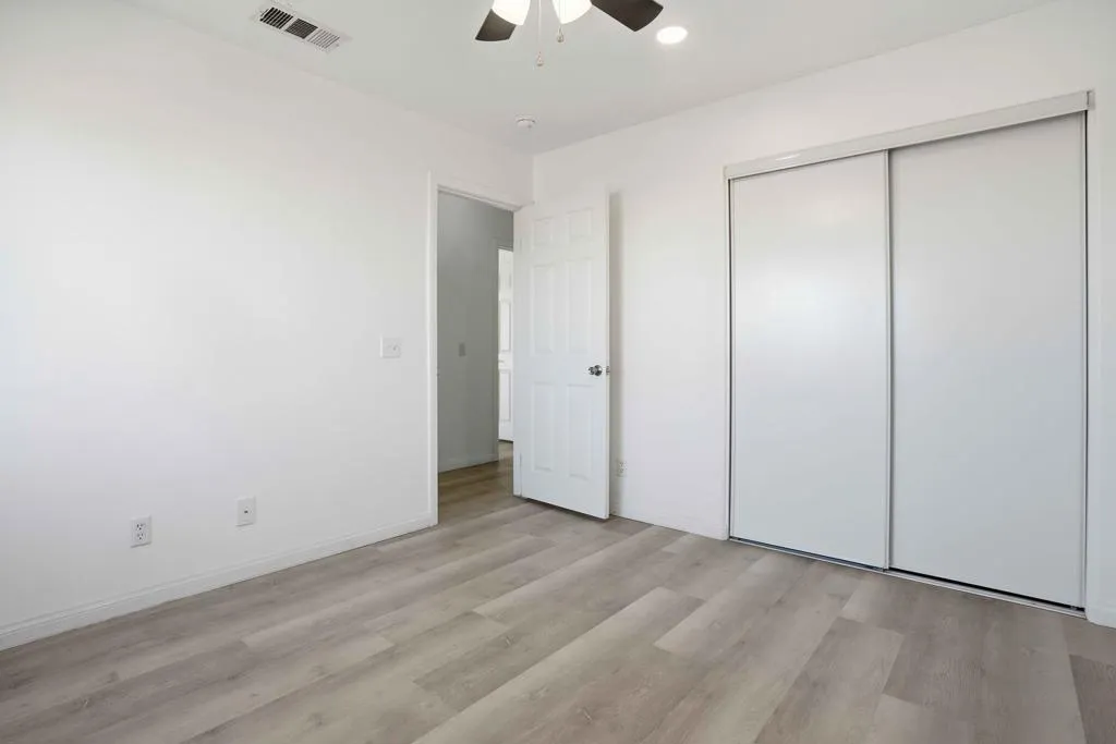 2352 Shore Isle Avenue, Thermal, California 92274 home-pic-17