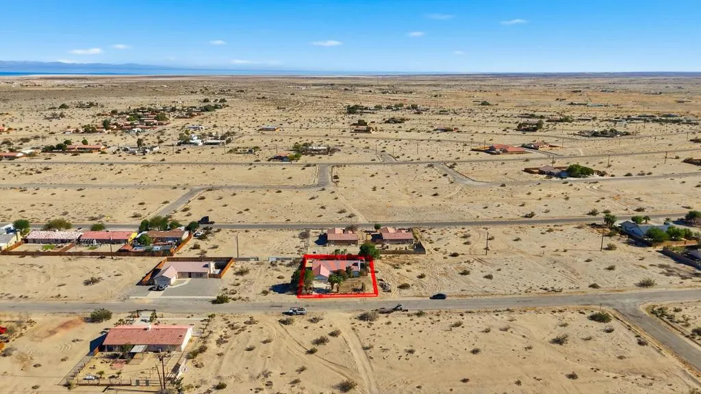 2352 Shore Isle Avenue, Thermal, California 92274 home-pic-42
