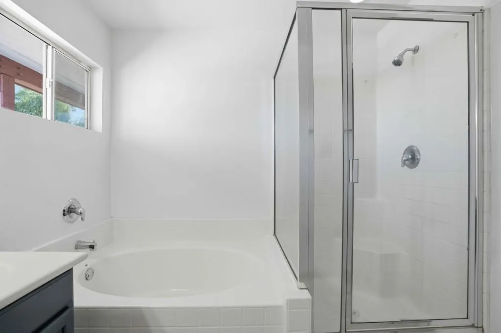 2352 Shore Isle Avenue, Thermal, California 92274 home-pic-31