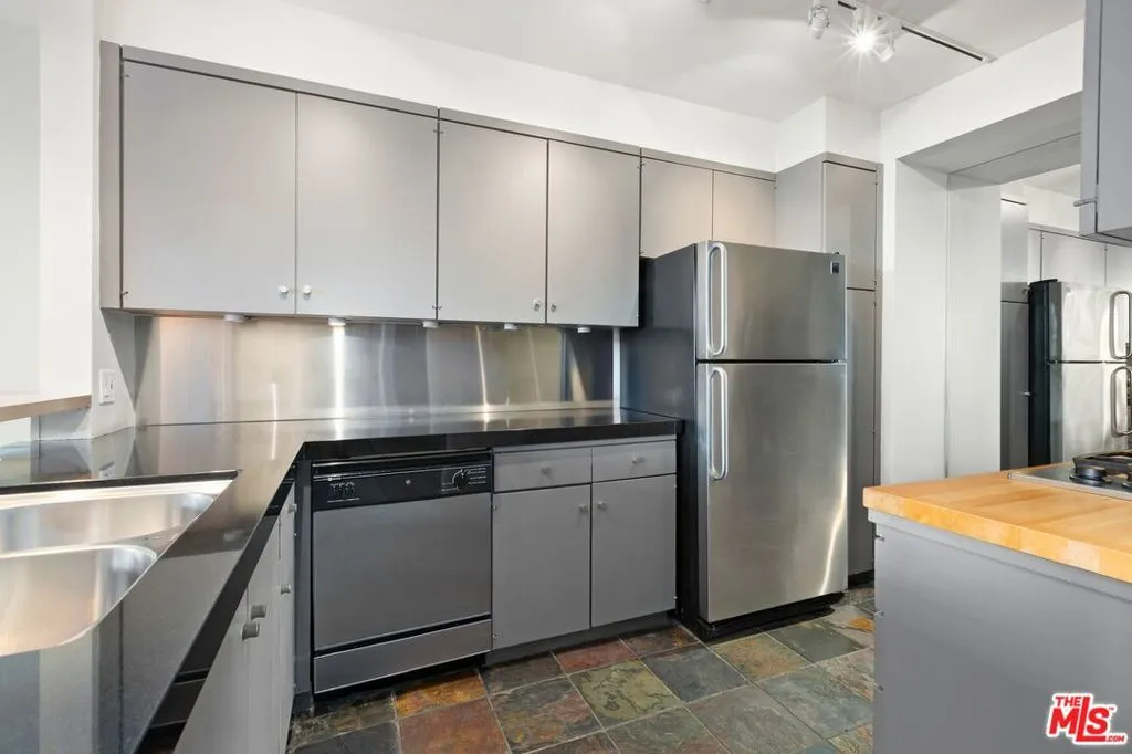 8787 Shoreham Drive 503, West Hollywood, California 90069 home-pic-7