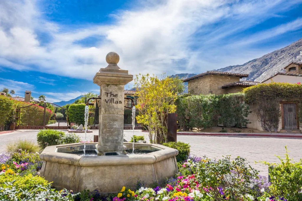 398 Villaggio Drive S, Palm Springs, California 92262 home-pic-0