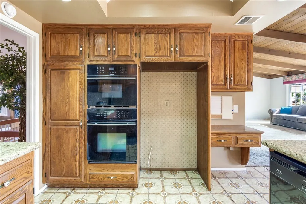 1272 E Palm Drive, Glendora, California 91741 home-pic-27