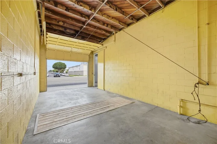 4202 W El Segundo Boulevard, Hawthorne, California 90250