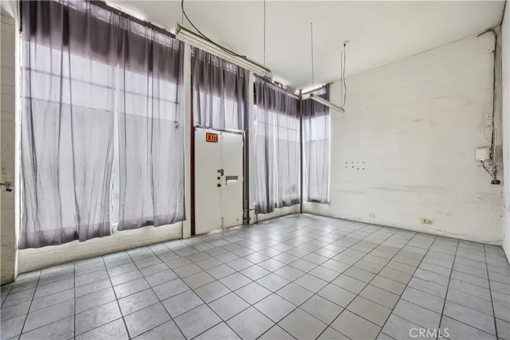 4202 W El Segundo Boulevard, Hawthorne, California 90250