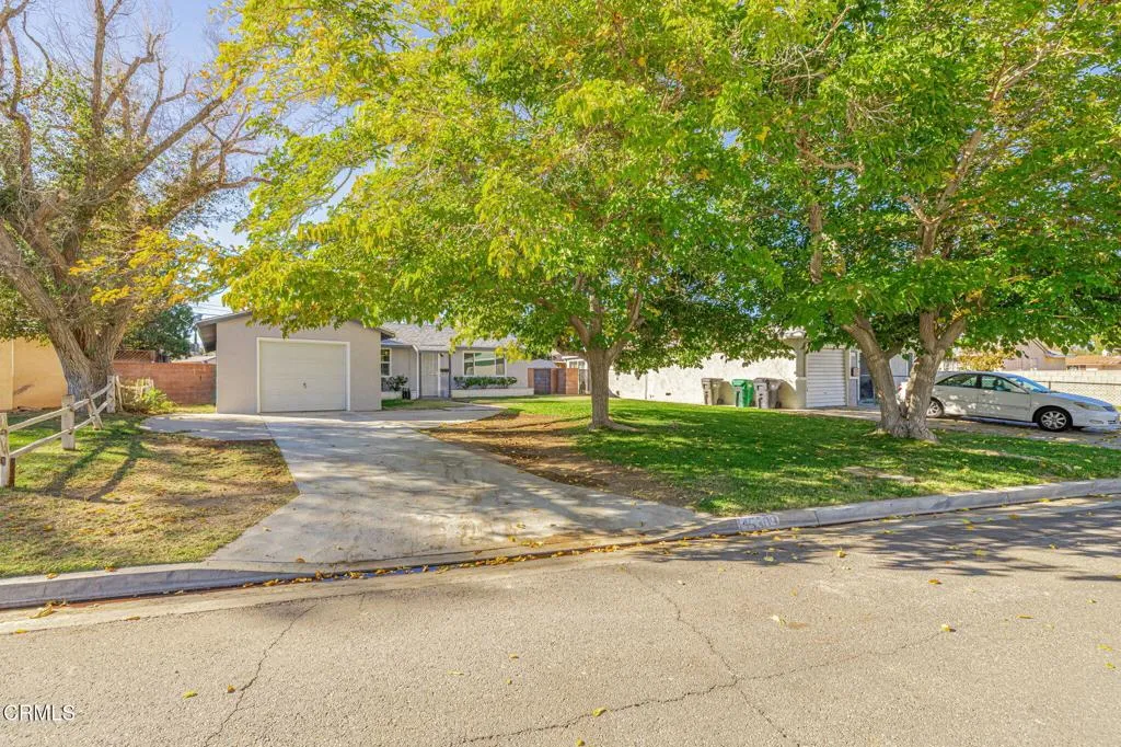 45309 Newtree Avenue, Lancaster, California 93534 home-pic-4