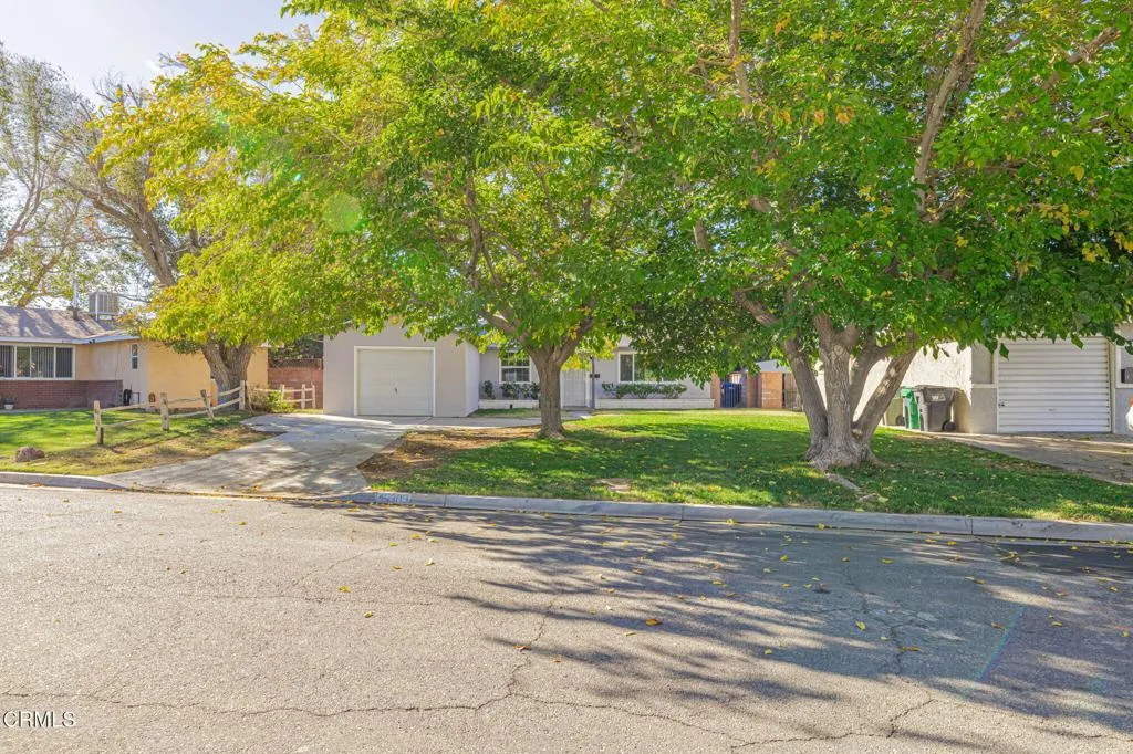 45309 Newtree Avenue, Lancaster, California 93534 home-pic-2