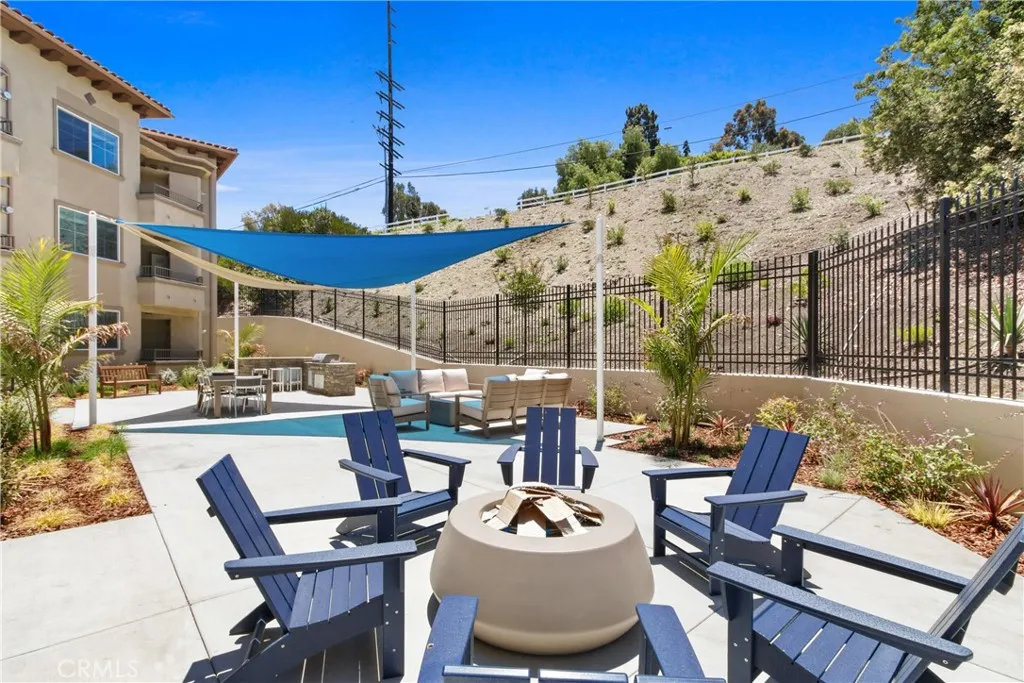 927 Deep Valley Drive 112, Rolling Hills Estates, California 90274 home-pic-22