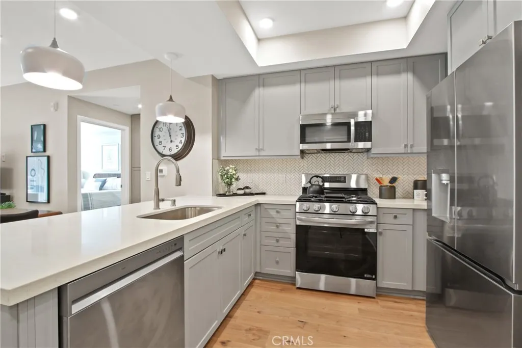 927 Deep Valley Drive 112, Rolling Hills Estates, California 90274 home-pic-6