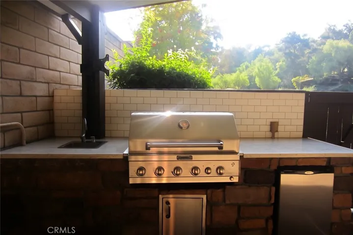 8000 E Snapdragon Lane, Anaheim Hills, California 92808