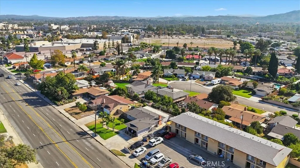 10384 Hole, Riverside, California 92505 home-pic-12