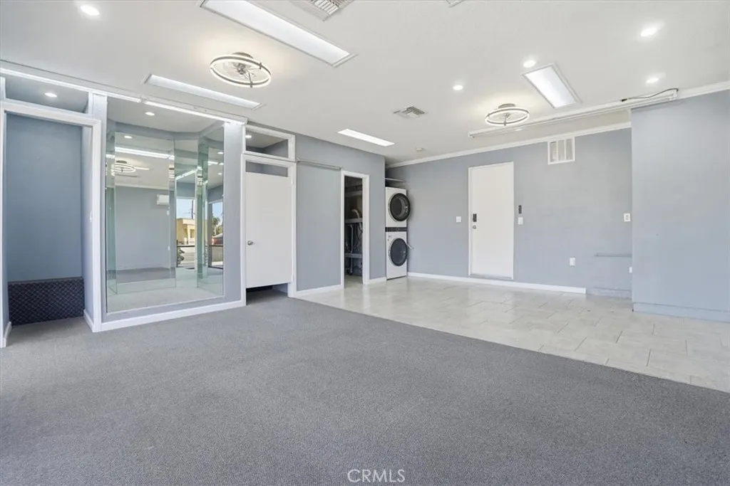 10384 Hole, Riverside, California 92505 home-pic-15