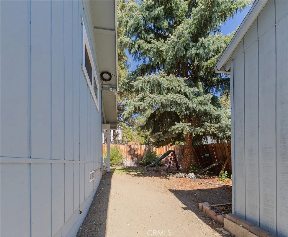 784 Apple Avenue, Wrightwood, California 92397 home-pic-33