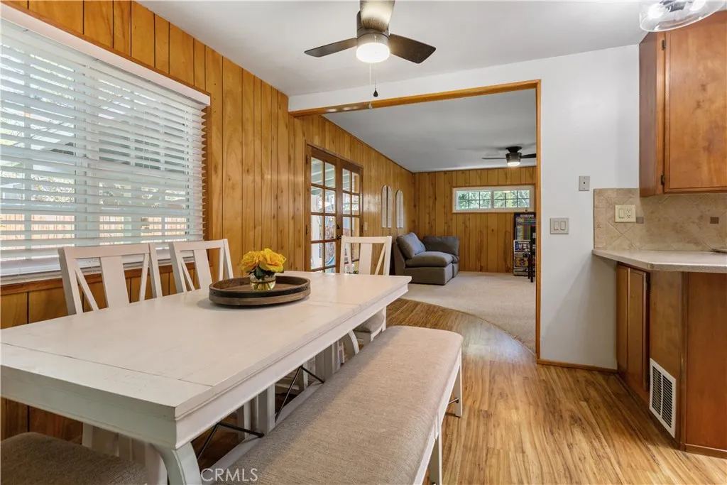 784 Apple Avenue, Wrightwood, California 92397 home-pic-12
