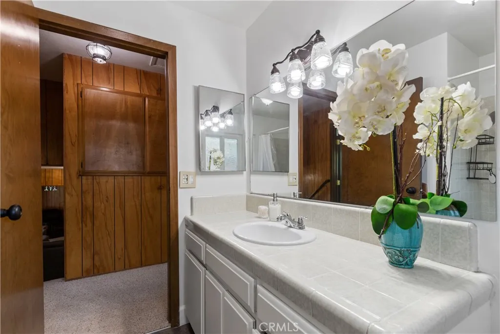 784 Apple Avenue, Wrightwood, California 92397 home-pic-26