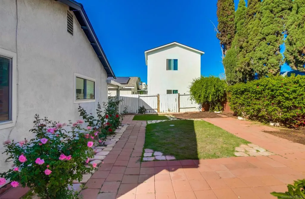 10289 Drumcliff Avenue, San Diego, California 92126 home-pic-31
