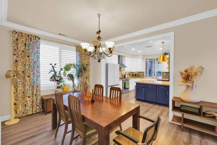 8359 Clover Creek Road, Riverside, California 92508