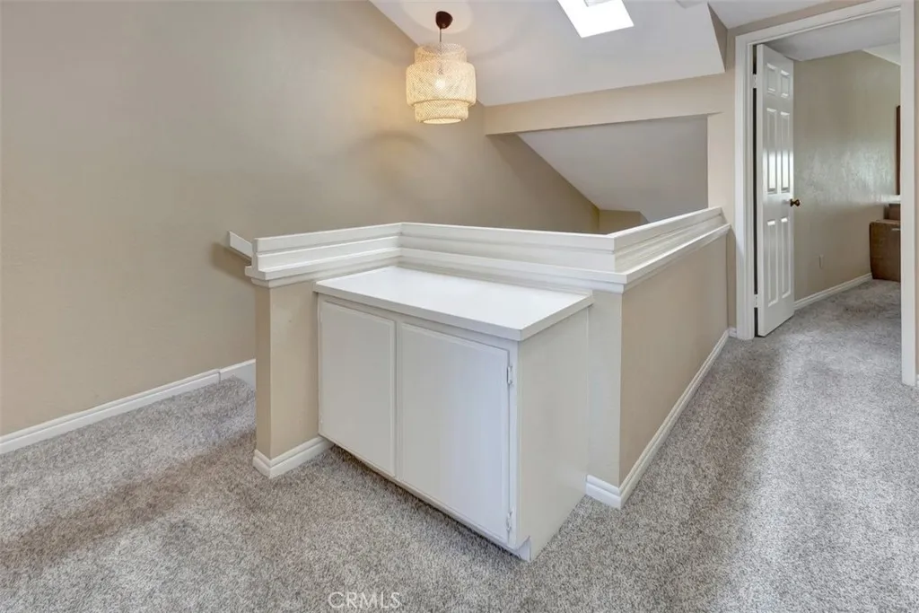 102 Santa Rosa Court, Laguna Beach, California 92651 home-pic-8