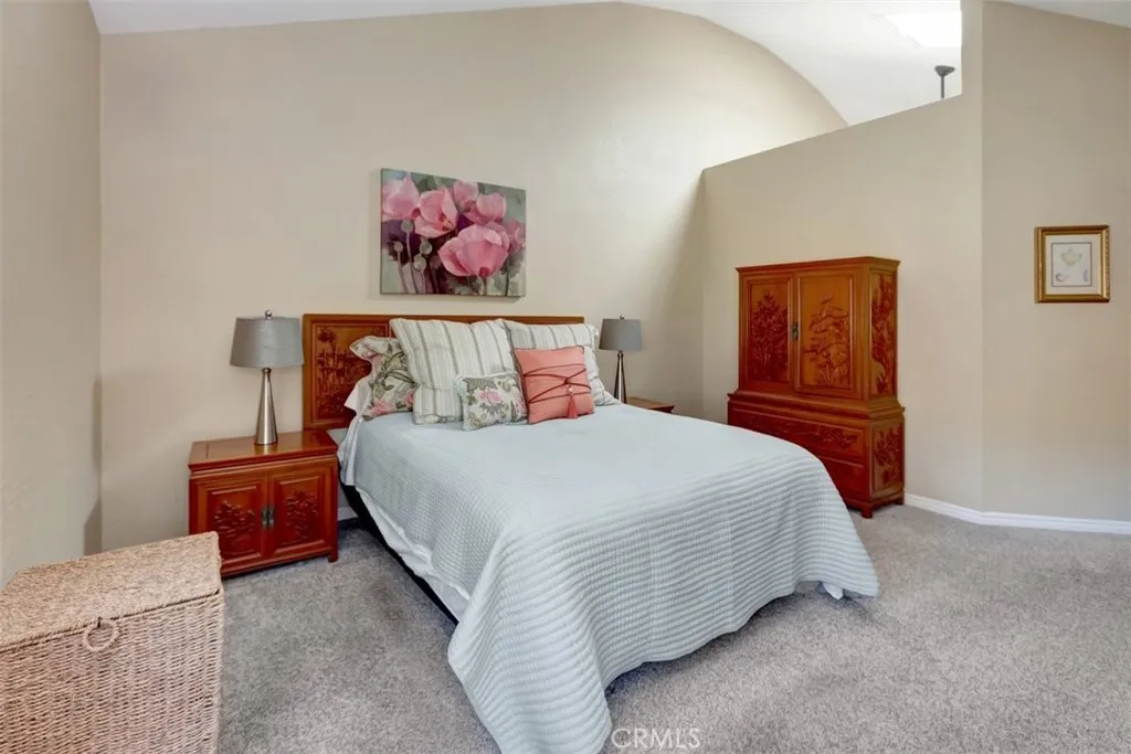 102 Santa Rosa Court, Laguna Beach, California 92651 home-pic-11