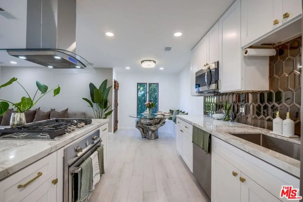 1307 Shadow Lane I, Fullerton, California 92831 home-pic-6