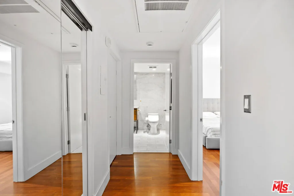 159 W Green Street 304a, Pasadena, California 91105 home-pic-16