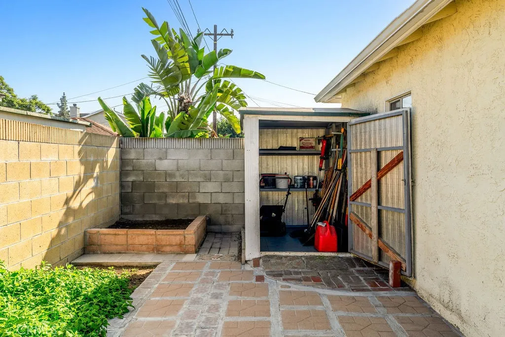 3448 Clark, Long Beach, California 90808 home-pic-46