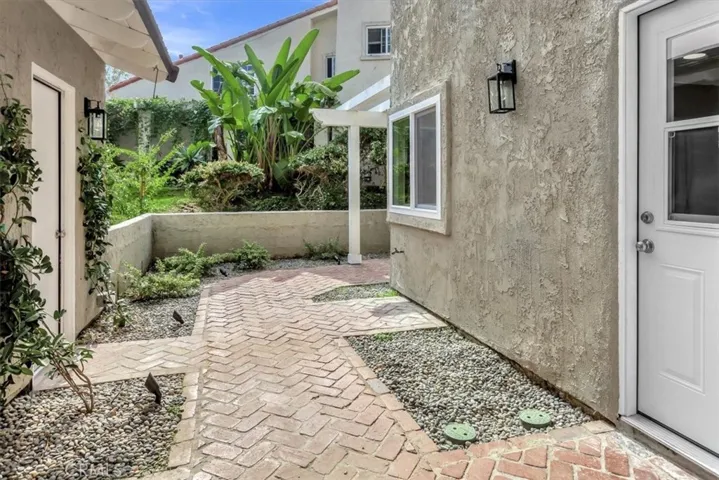 2773 Vista Umbrosa, Newport Beach, California 92660
