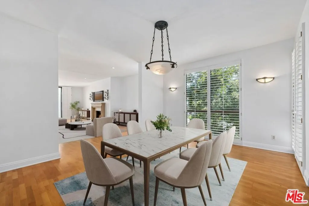 455 N Oakhurst Drive 3, Beverly Hills, California 90210 home-pic-15