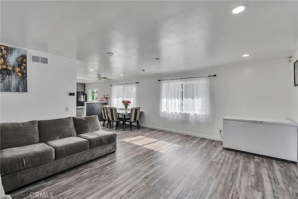 5121 Sierra Street, Riverside, California 92504 home-pic-20