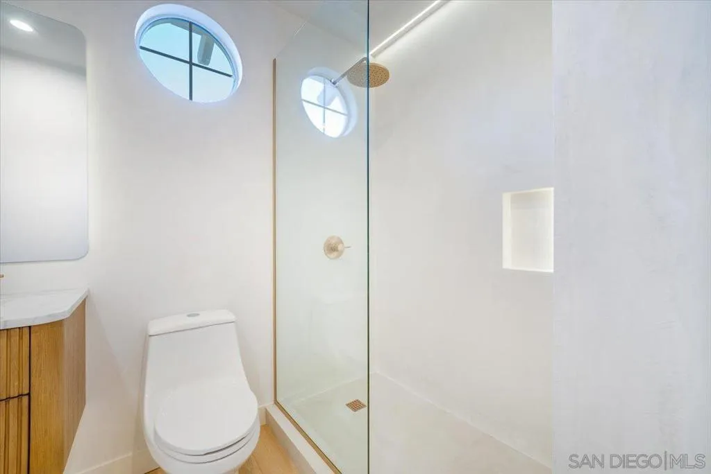 1736 Blackbird Cir, Carlsbad, California 92011 home-pic-36