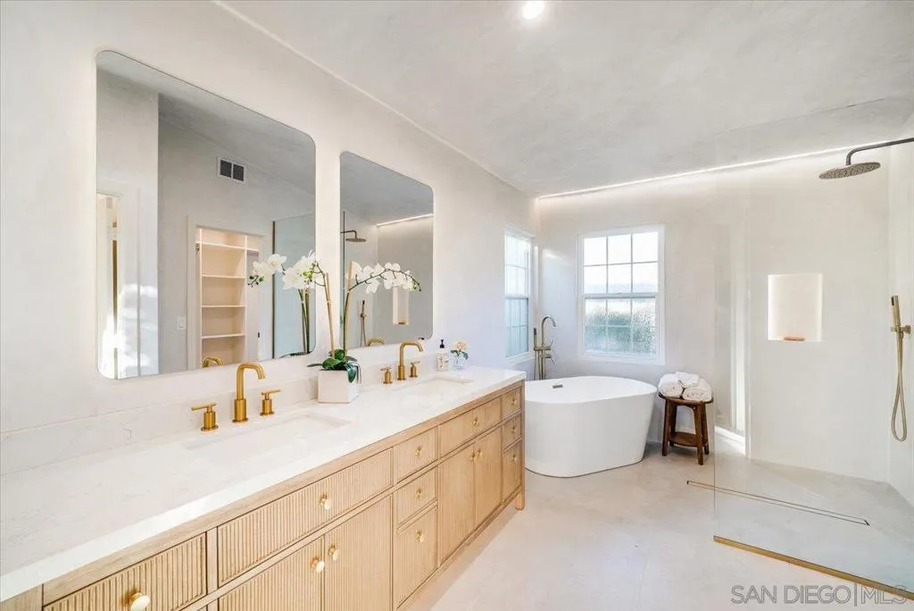 1736 Blackbird Cir, Carlsbad, California 92011 home-pic-22