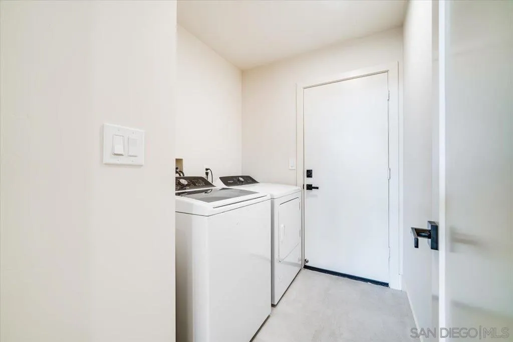 1736 Blackbird Cir, Carlsbad, California 92011 home-pic-30