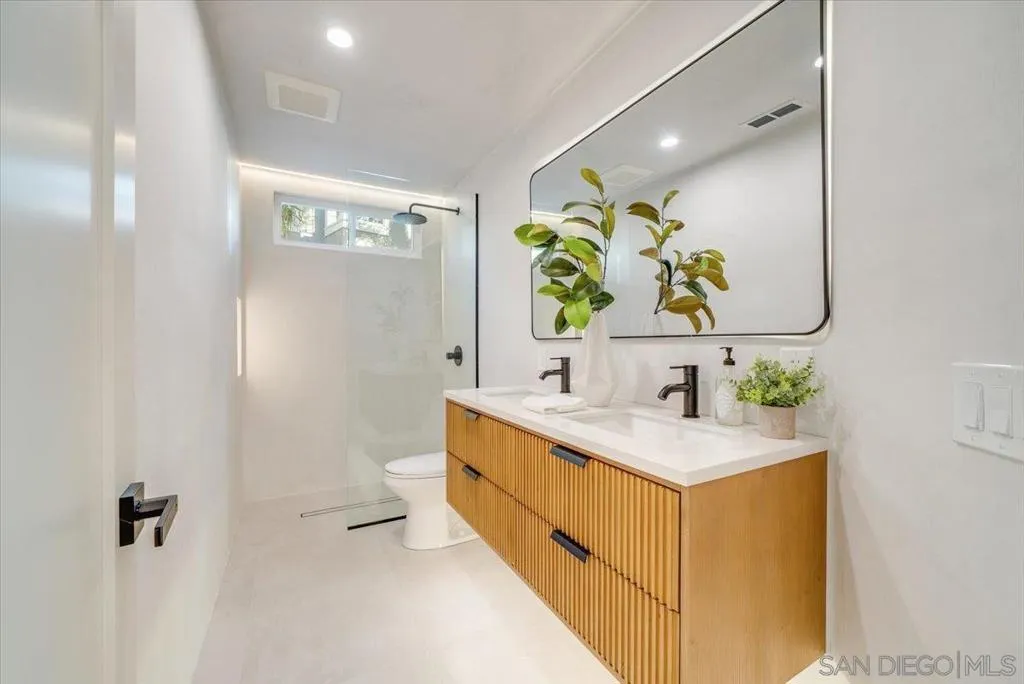1736 Blackbird Cir, Carlsbad, California 92011 home-pic-27