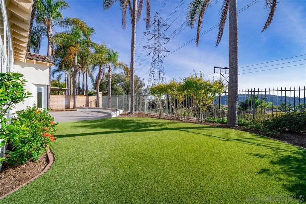 1736 Blackbird Cir, Carlsbad, California 92011 home-pic-56