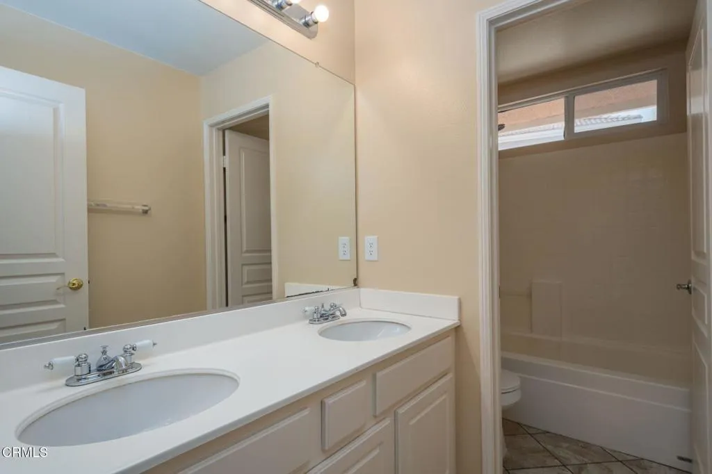 30456 Star Canyon Place, Castaic, California 91384 home-pic-31