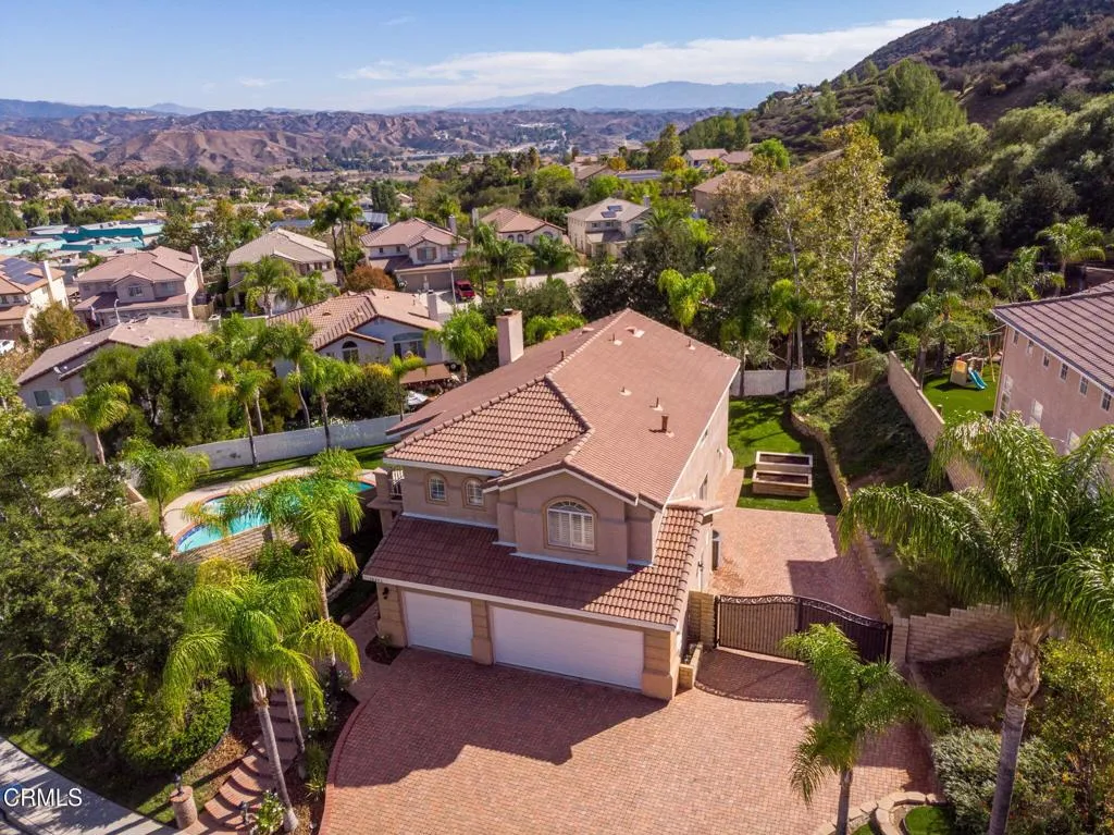 30456 Star Canyon Place, Castaic, California 91384 home-pic-4