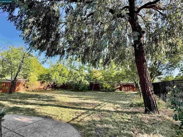2325 Lansdowne Pl, Vallejo, California 94591